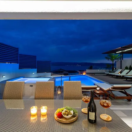 Luxury Bane, Heated Private Pool And Jacuzzi, Sandy 120m Far, 12 Pax Villa