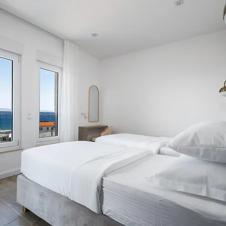 Luxury Bane, Heated Private Pool And Jacuzzi, Sandy 120m Far, 12 Pax Villa *