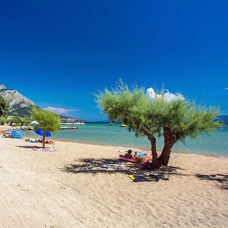 Luxury Bane, Heated Private Pool And Jacuzzi, Sandy 120m Far, 12 Pax